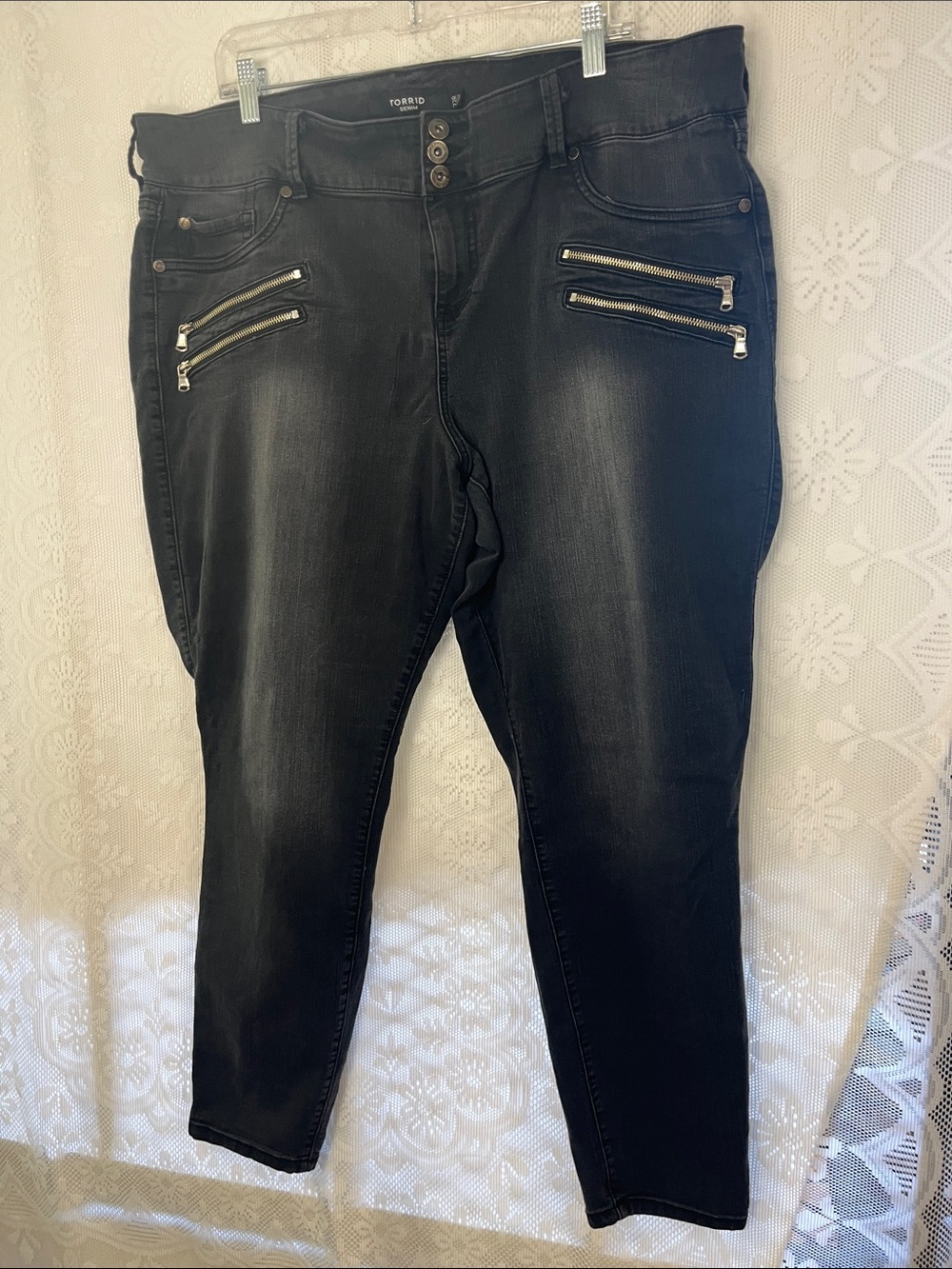 torrid Black Skinny Jeans with Dual Diagonal Zippers 22R